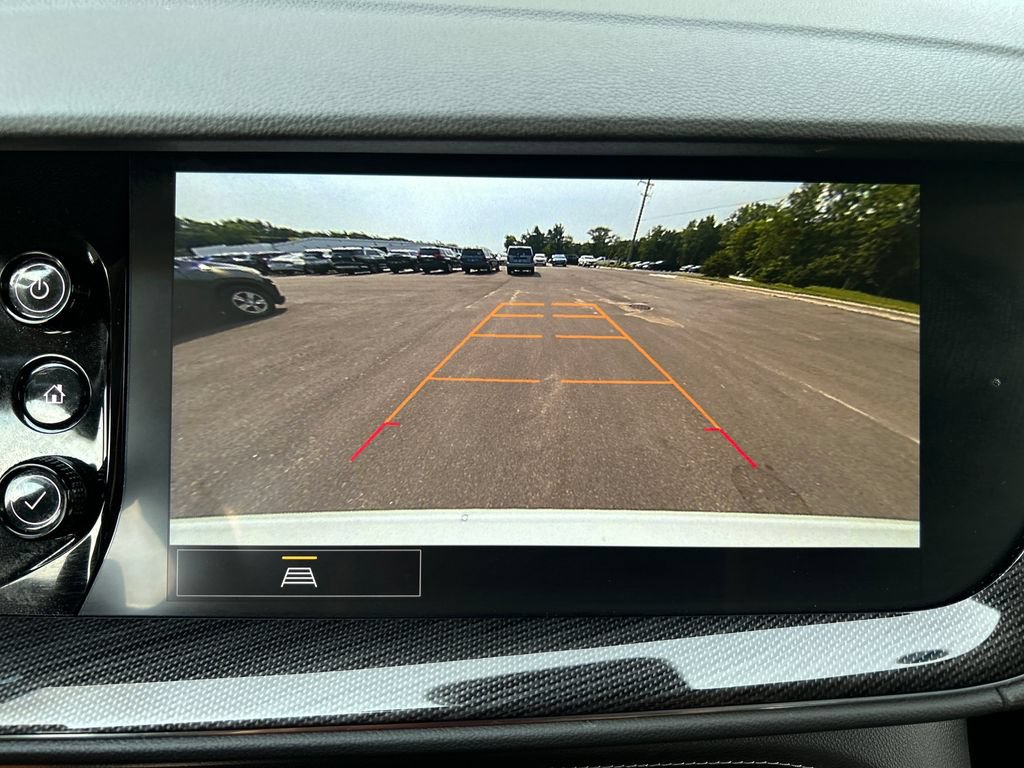 Used 2023 Buick Envision Essence FWD image 34