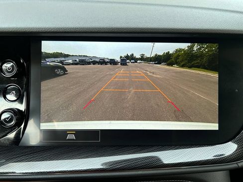Used 2023 Buick Envision Essence FWD image 34