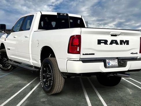 New 2026 RAM 2500 Laramie AWD/4WD image 2