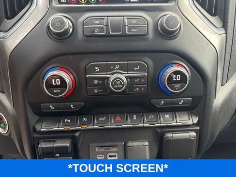 Used 2021 Chevrolet Silverado 1500 LT w/ Convenience Package II AWD/4WD image 9