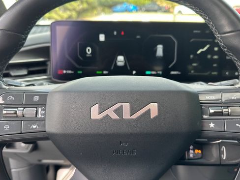 Used 2024 Kia EV9 GT-Line AWD/4WD image 28