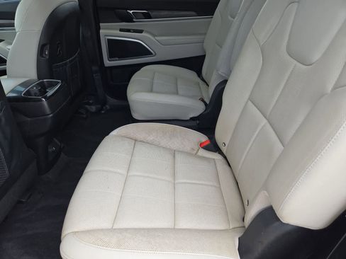 Used 2022 Kia Telluride EX w/ EX Premium Package image 18