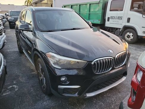 Used 2018 BMW X1 sDrive28i FWD image 2