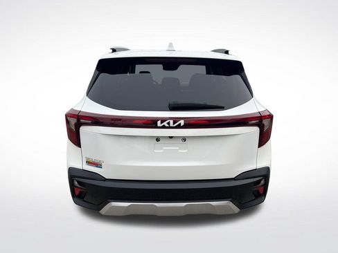 Certified 2024 Kia Seltos S FWD image 47