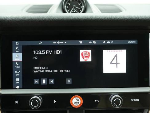 New 2026 Porsche Macan image 18