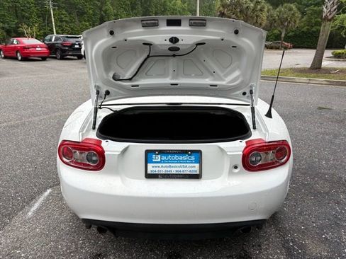 Used 2015 MAZDA MX-5 Miata Club image 28