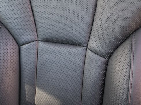 Used 2025 Subaru Ascent Bronze Edition image 24