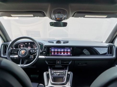 Certified 2026 Porsche Cayenne Coupe AWD/4WD image 21