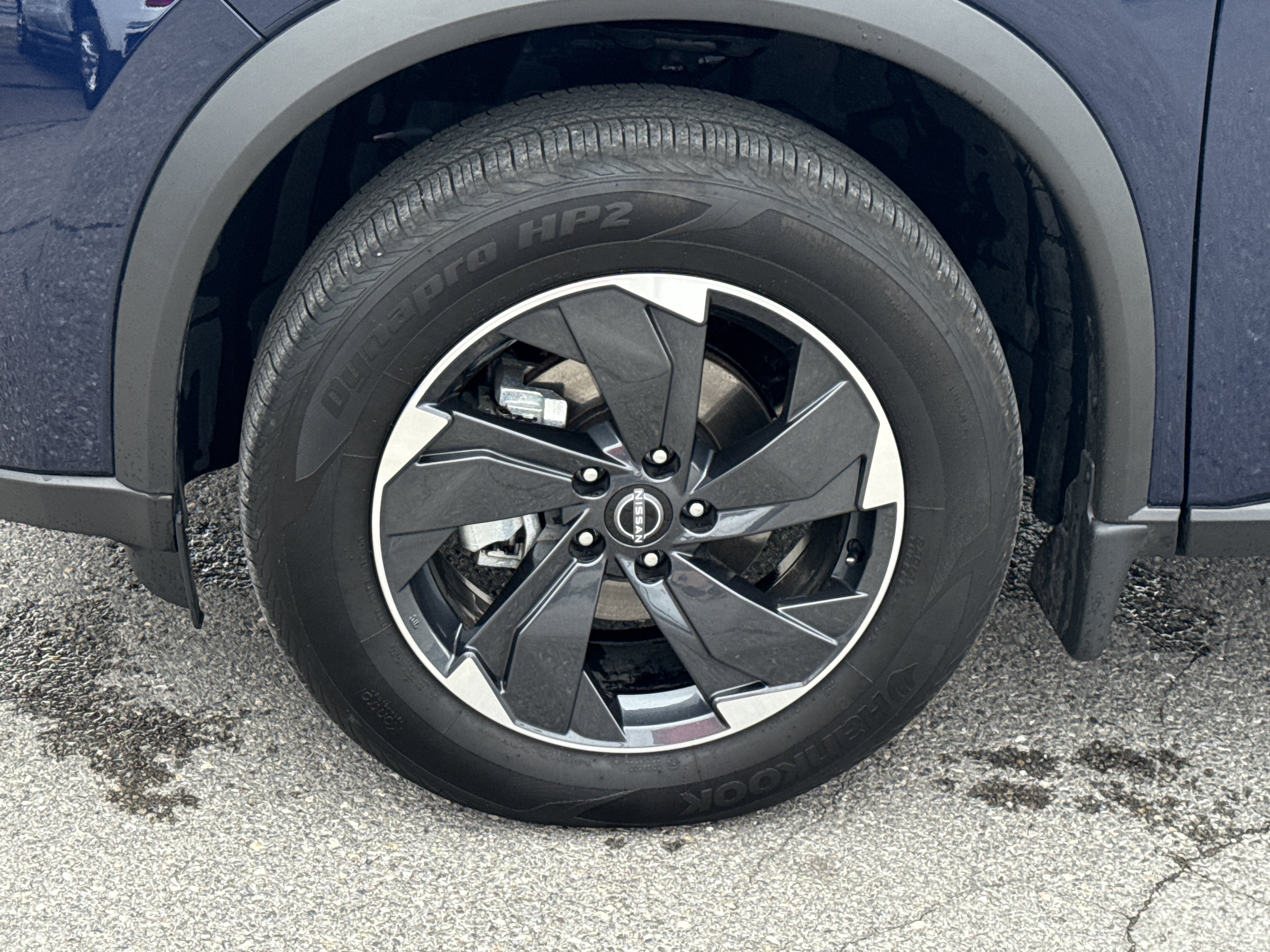 Used 2026 Nissan Rogue SV w/ SV Premium Package AWD/4WD image 11