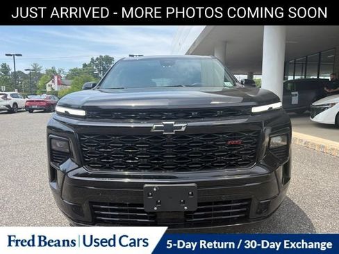 Used 2024 Chevrolet Traverse RS AWD/4WD image 2