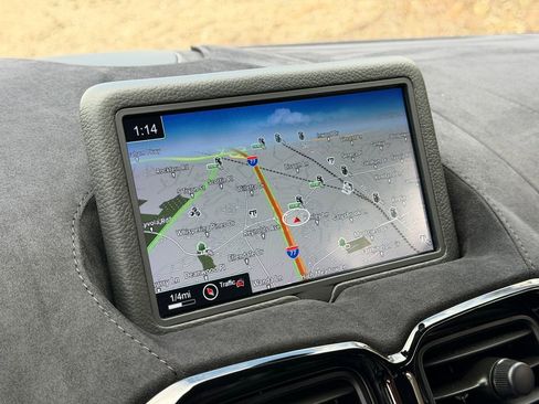 Used 2020 Aston Martin V8 Vantage Coupe image 28