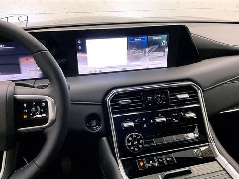 New 2026 Nissan Armada SL image 6