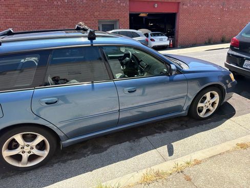 Used 2007 Subaru Legacy 2.5i Special Edition AWD/4WD image 10