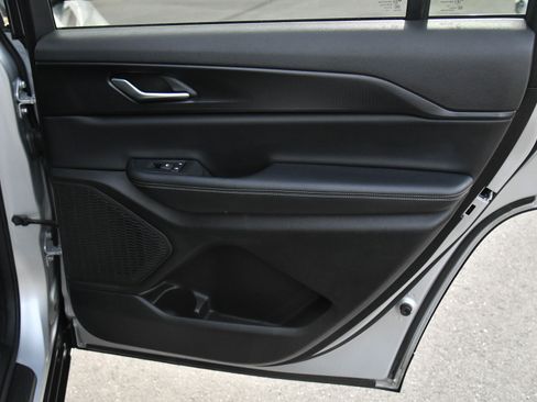 Used 2024 Jeep Grand Cherokee L Laredo image 49