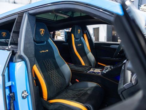 Used 2024 Lamborghini Urus Performante AWD/4WD image 55