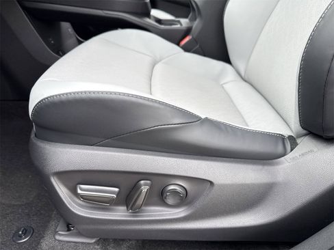 New 2026 Subaru Solterra Premium image 16