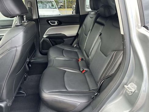 Certified 2022 Jeep Compass Limited image 12