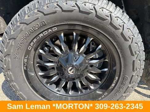 Used 2024 Toyota Tundra SR5 w/ SR5 Convenience Package AWD/4WD image 5