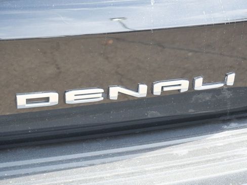 Used 2024 GMC Yukon Denali w/ Denali Reserve Package AWD/4WD image 22