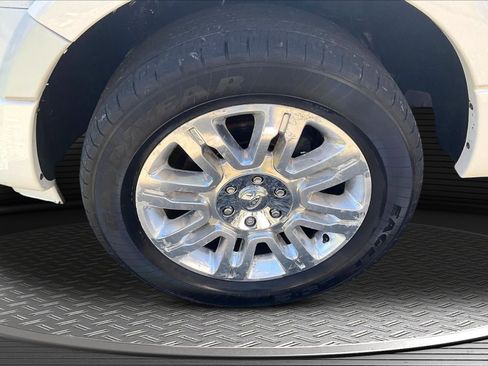 Used 2014 Ford Expedition Limited w/ Equipment Group 301A AWD/4WD image 34