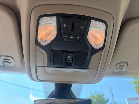 Used 2020 RAM 1500 Big Horn AWD/4WD image 35