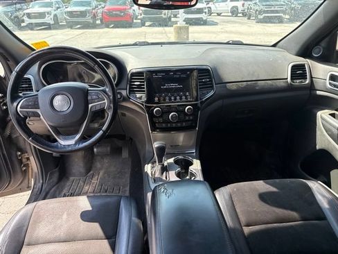 Used 2020 Jeep Grand Cherokee Altitude AWD/4WD image 6