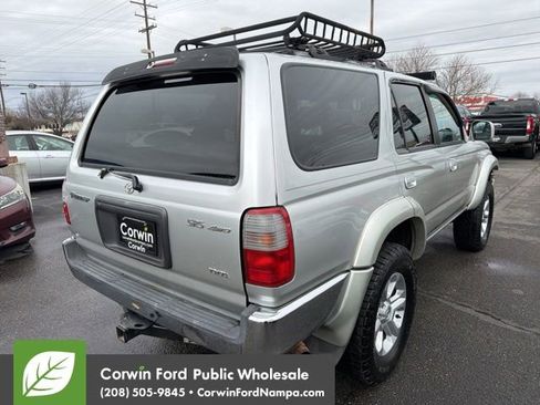 Used 2000 Toyota 4Runner SR5 image 5