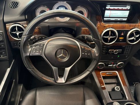 Used 2015 Mercedes-Benz GLK 350 4MATIC image 16