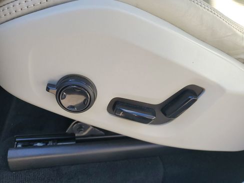 Used 2023 Volvo XC90 T8 Ultimate w/ Protection Package Premier image 16