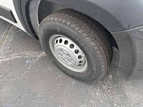 Used 2024 RAM ProMaster 2500 image 14