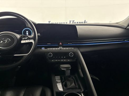 Used 2023 Hyundai Elantra Limited w/ Preferred Accessory Package FWD image 27