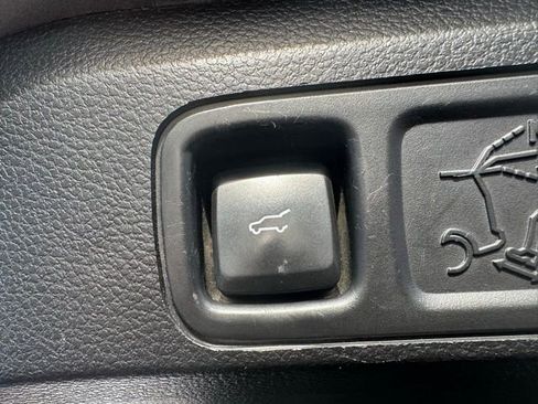 Used 2021 Ford Expedition Limited AWD/4WD image 23
