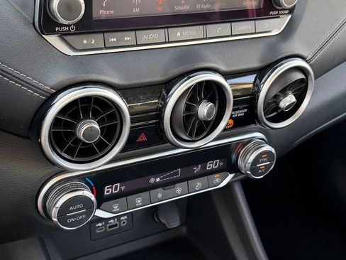 Certified 2021 Nissan Sentra SV FWD image 20