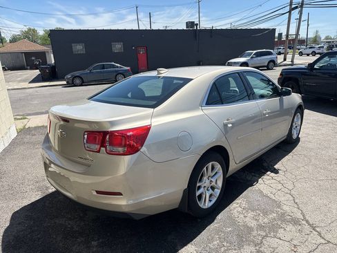 Used 2015 Chevrolet Malibu LT w/ Power Convenience Package image 8
