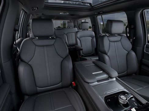 New 2026 Jeep Grand Wagoneer 4WD w/ Premium Group I image 16