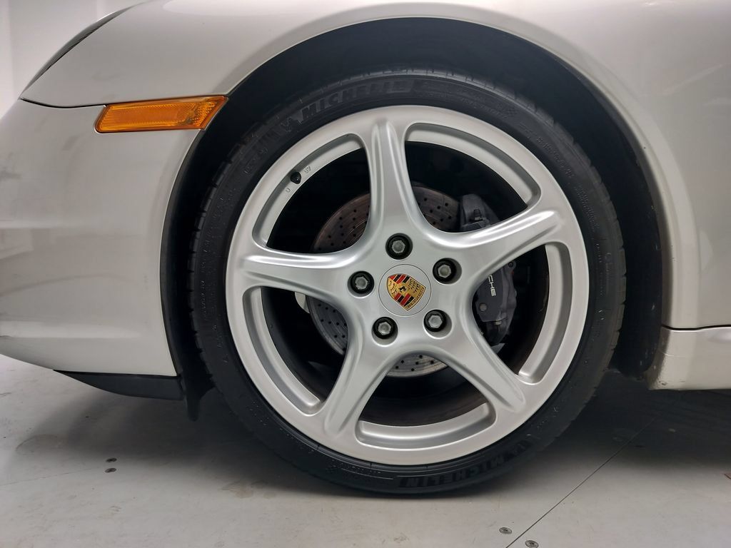 Used 2005 Porsche 911 Carrera RWD image 21