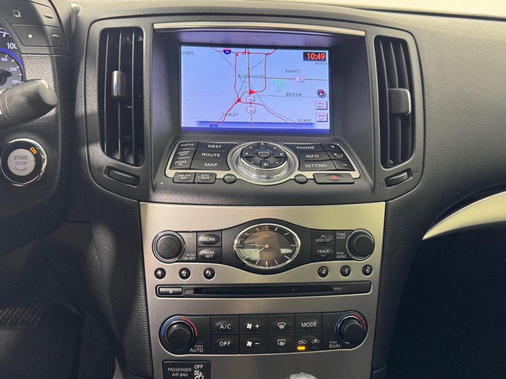 Used 2015 INFINITI Q40 w/ Navigation Package RWD image 13