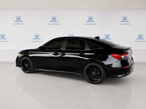 Used 2022 Honda Civic Sport image 4