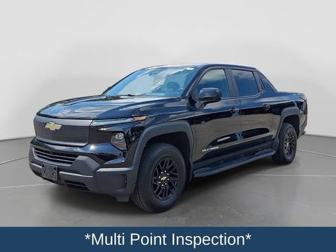 Used 2024 Chevrolet Silverado EV W/T AWD/4WD image 4