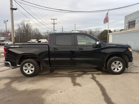 Used 2025 Chevrolet Silverado 1500 LT image 7