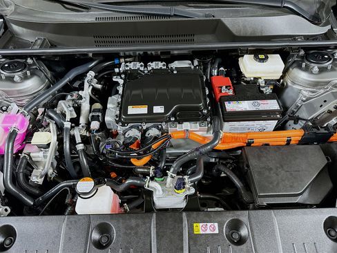 Used 2025 Toyota bZ4X FWD image 34