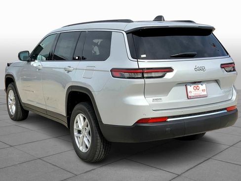 New 2025 Jeep Grand Cherokee L Laredo image 13
