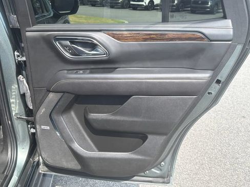 Used 2024 Chevrolet Tahoe Premier RWD image 16