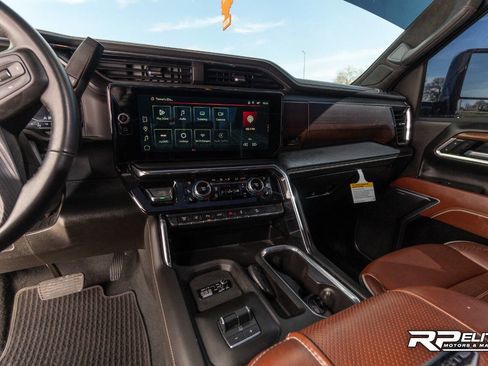 Used 2025 GMC Sierra 2500 Denali Ultimate image 59