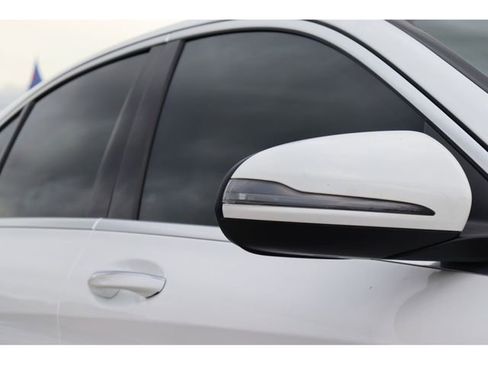 Used 2018 Mercedes-Benz C 300 4MATIC Sedan image 14