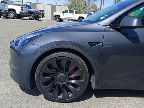 Used 2022 Tesla Model Y Performance AWD/4WD image 4