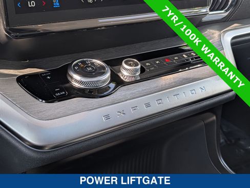 Certified 2025 Ford Expedition Platinum w/ Driver's Package AWD/4WD image 36
