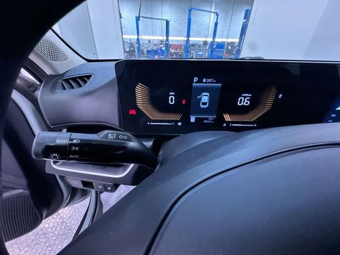 Used 2025 Kia K4 LXS image 18