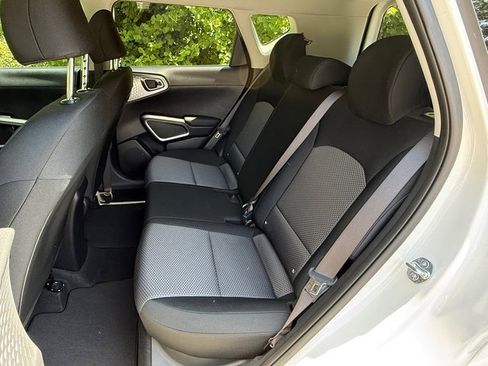 Used 2024 Kia Soul LX w/ LX Technology Package FWD image 13