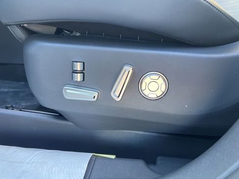 New 2026 Lincoln Nautilus Reserve image 17